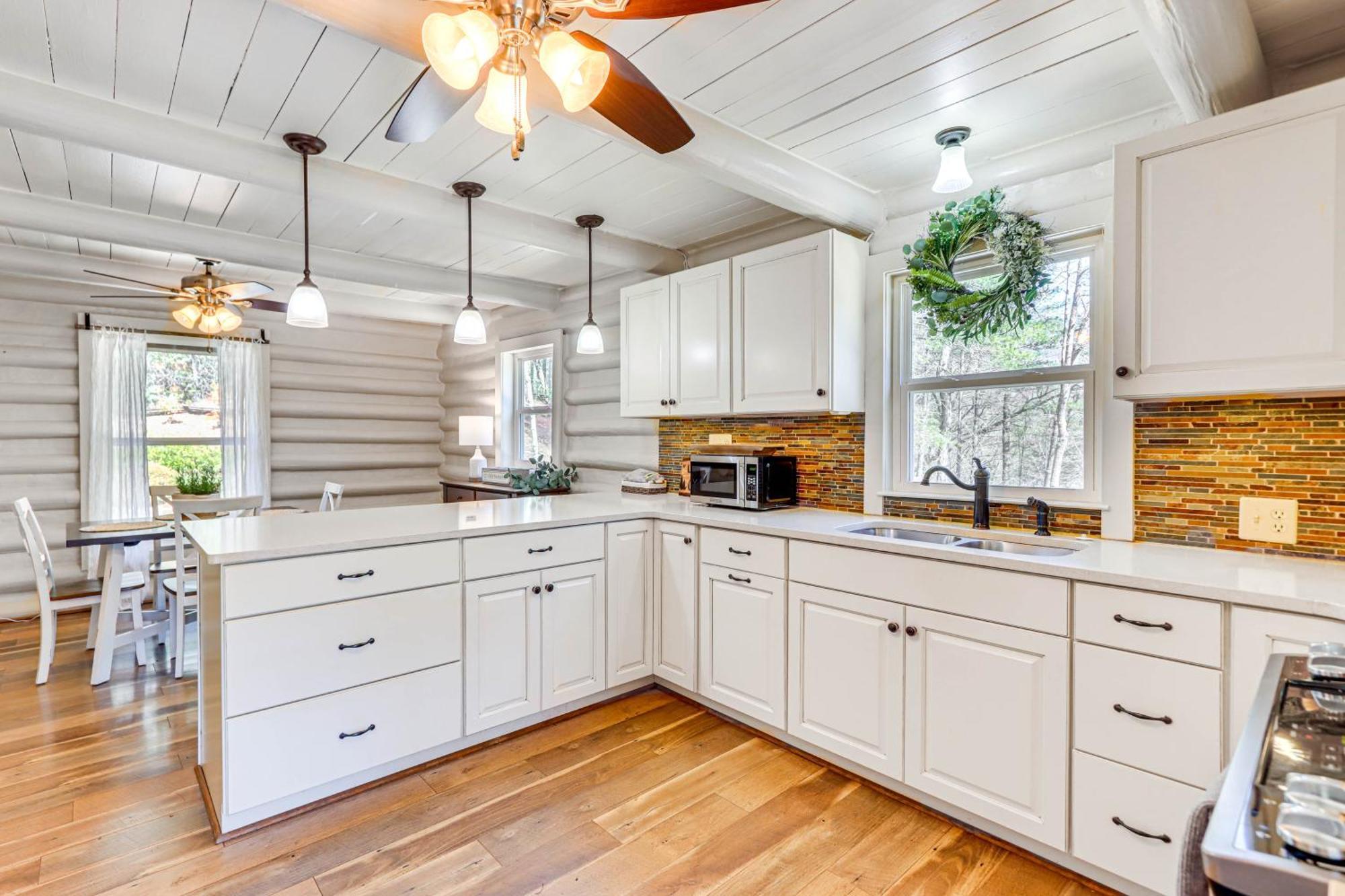 Dog-Friendly Hiawassee Cabin With Decks And Fire Pit! Exterior foto