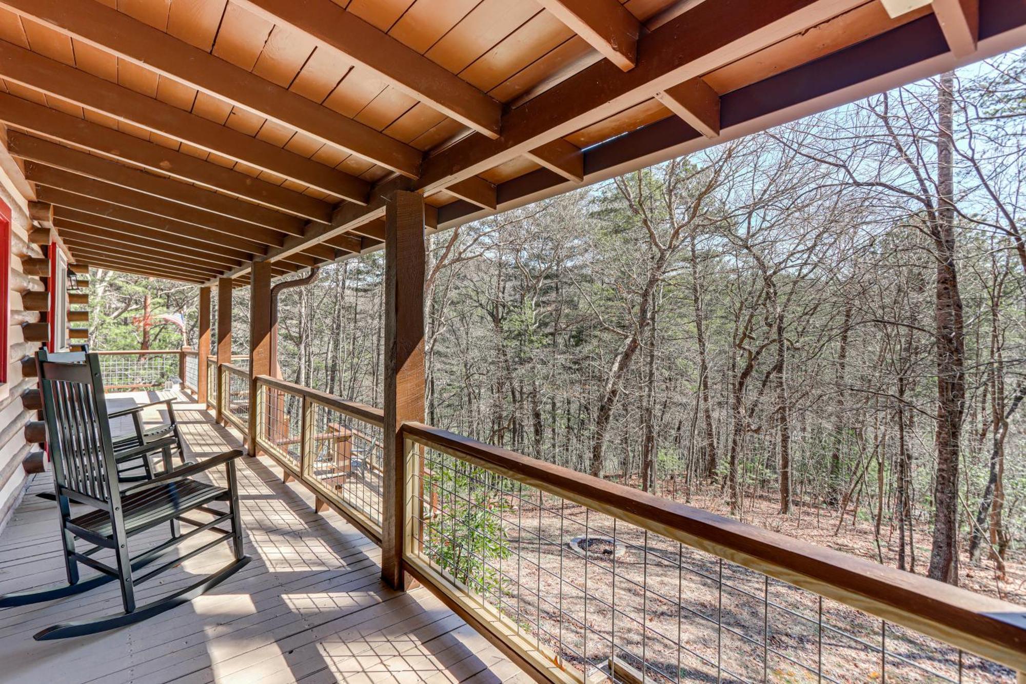 Dog-Friendly Hiawassee Cabin With Decks And Fire Pit! Exterior foto