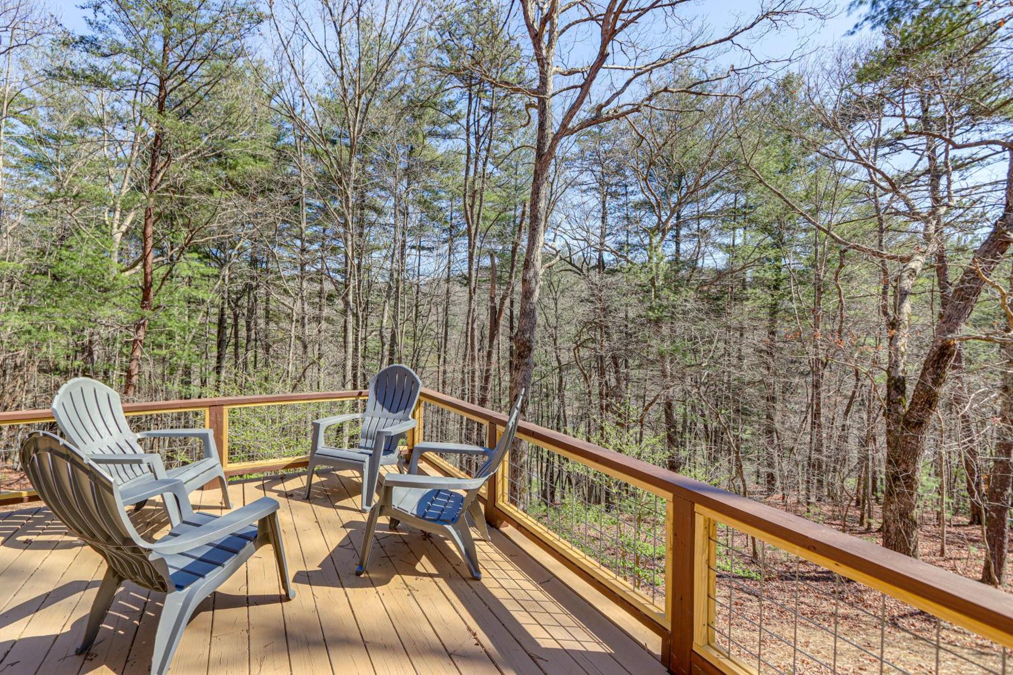 Dog-Friendly Hiawassee Cabin With Decks And Fire Pit! Exterior foto